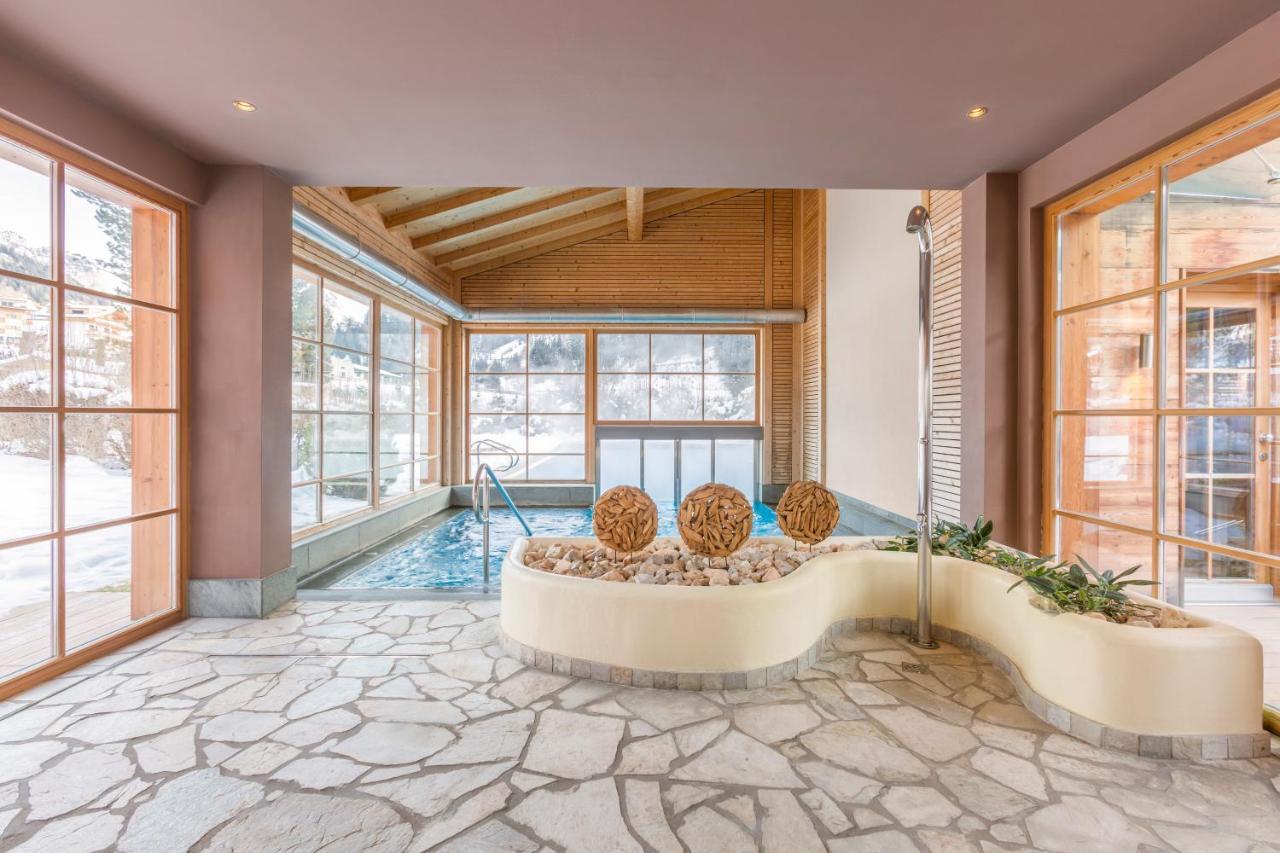 Family Hotel Posta Santa Cristina Val Gardena 外观 照片