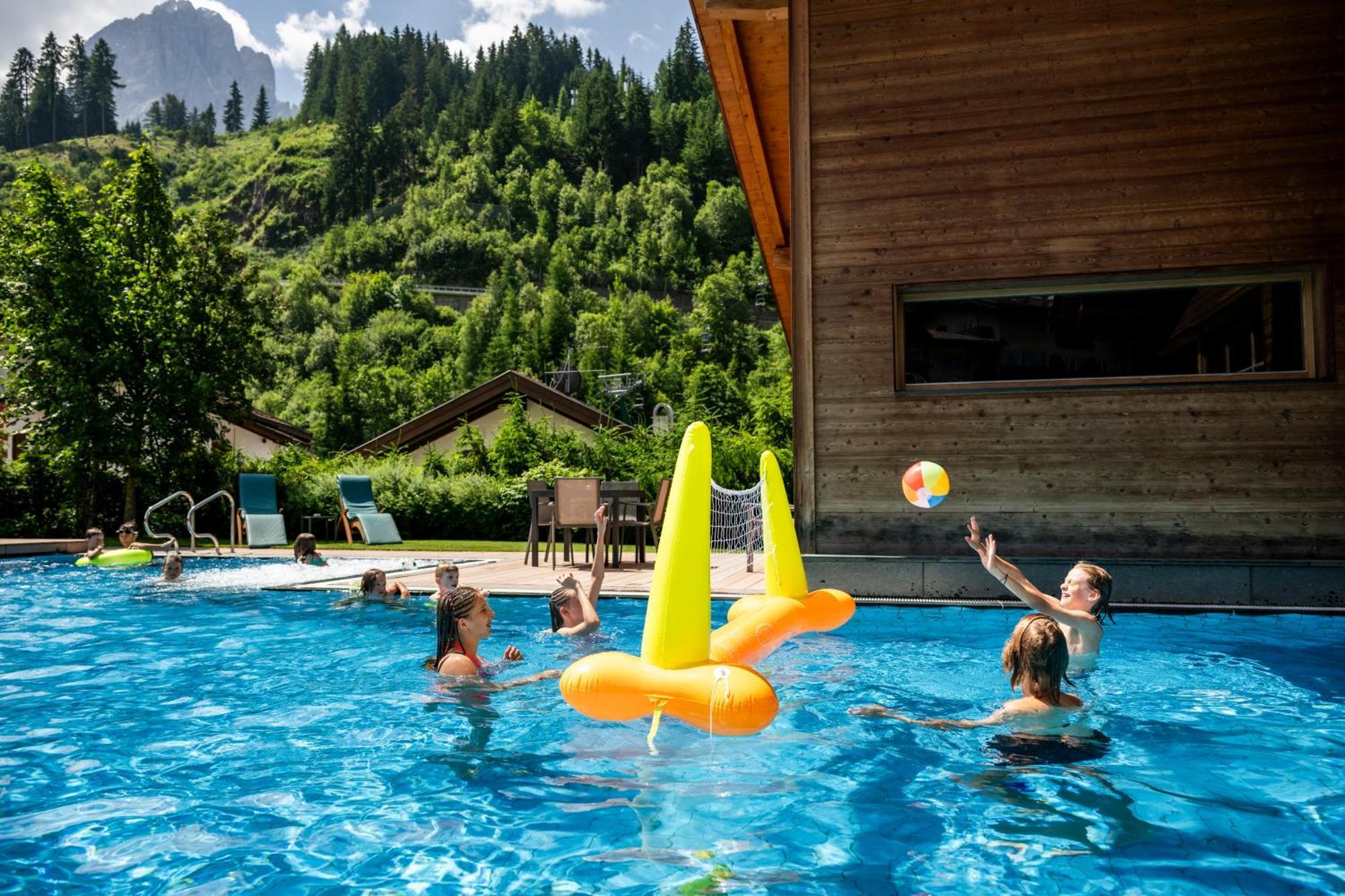 Family Hotel Posta Santa Cristina Val Gardena 外观 照片