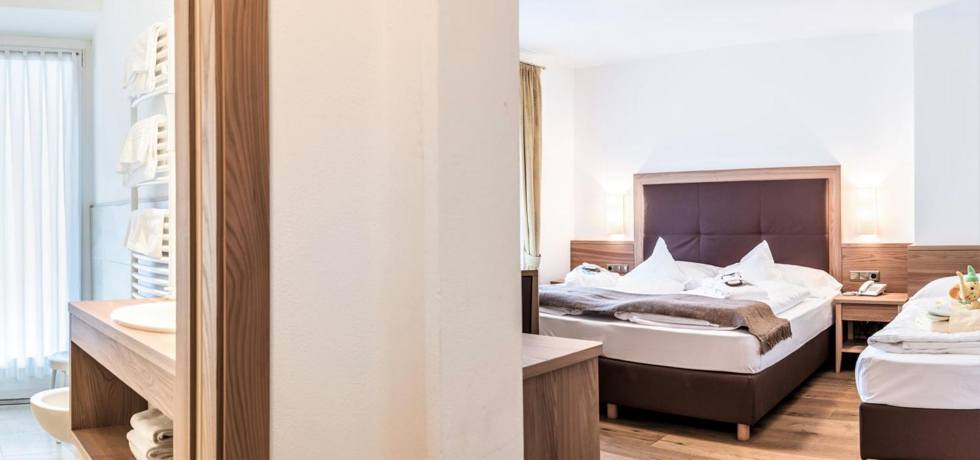 Family Hotel Posta Santa Cristina Val Gardena 外观 照片